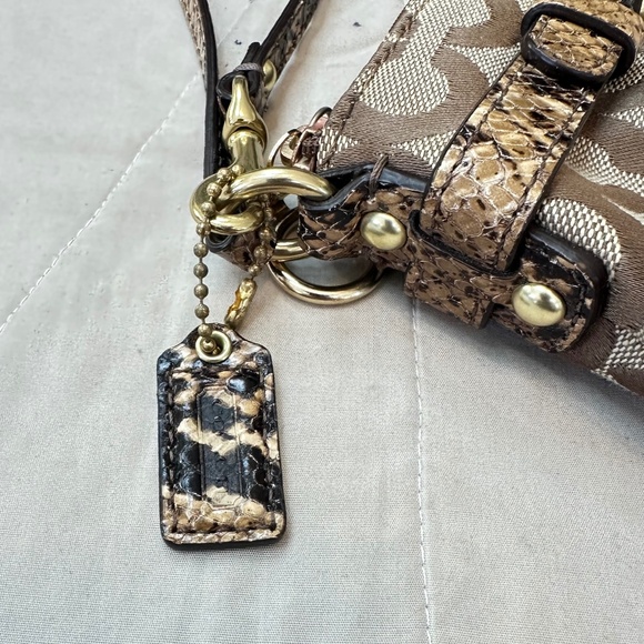 Coach Mini Handbag/Wristlet. Tan & Python. Signature “C’s” design. Convertible. - Picture 2 of 14